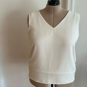 Ann Taylor white v neck sleeveless blouse size XL